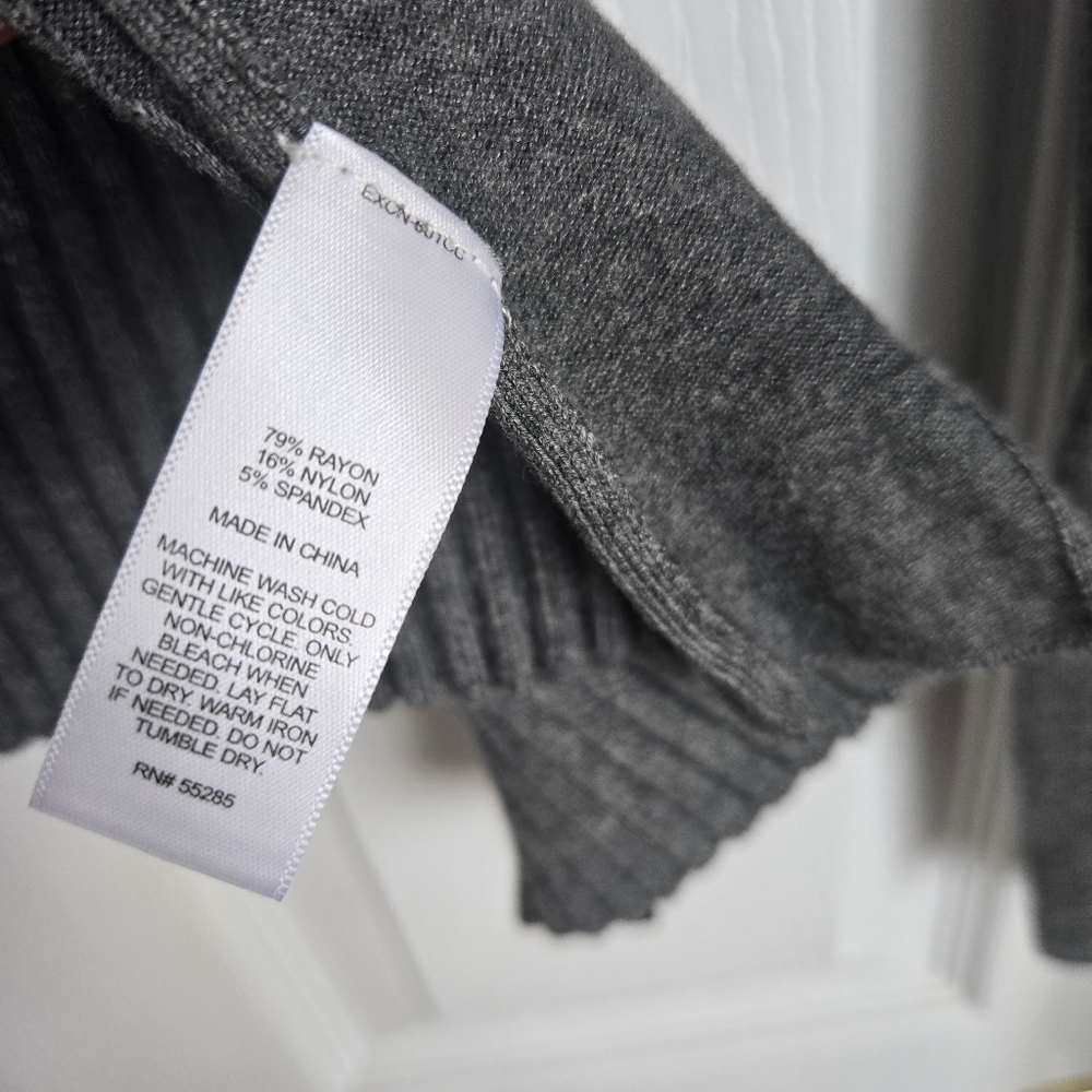 Express Ribbed Grey Zip-up - Picture 5 of 6
